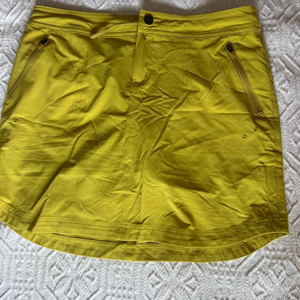 Title Nine Bright Yellow Active Skort with Zip Pockets